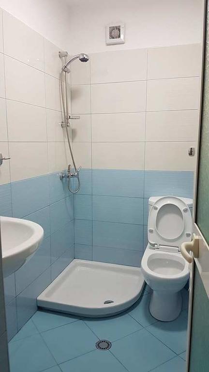 Hotel M&S Tirana Bagian luar foto